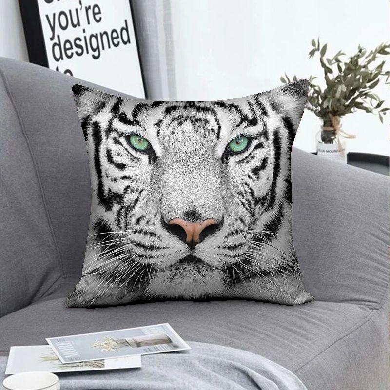 Black and White Personality Lion Pillowcase In The Wind Student Room Decorative Pillow Sofa Cushion Cover Boys Pillow Cover