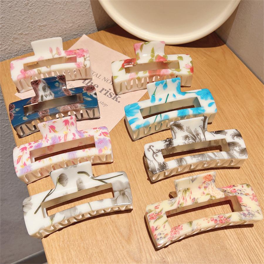 New Korean fashion Retro Hair Claws Clamp Hollow Geometric Square flower Pattern Ponytail Hair Grabbing Clips for Women