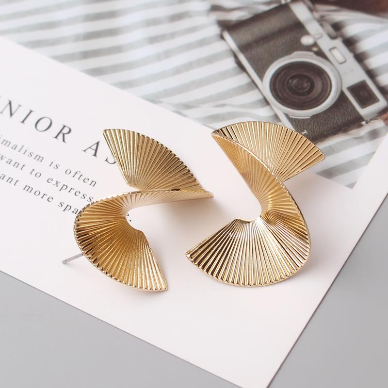 Przesadna geometria Nieregularne metalowe wiszące kolczyki Spiralny skręcony węzeł Okrągłe gładkie Brincos Cyrkonia