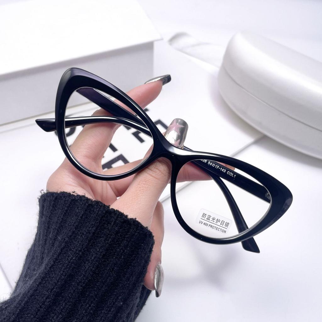 New Women Flat Mirror Glasses Frame Cat Eye Fashion Personalized Computer Spectacle Eyeglasses Frame Anti Blue Light Eyewear