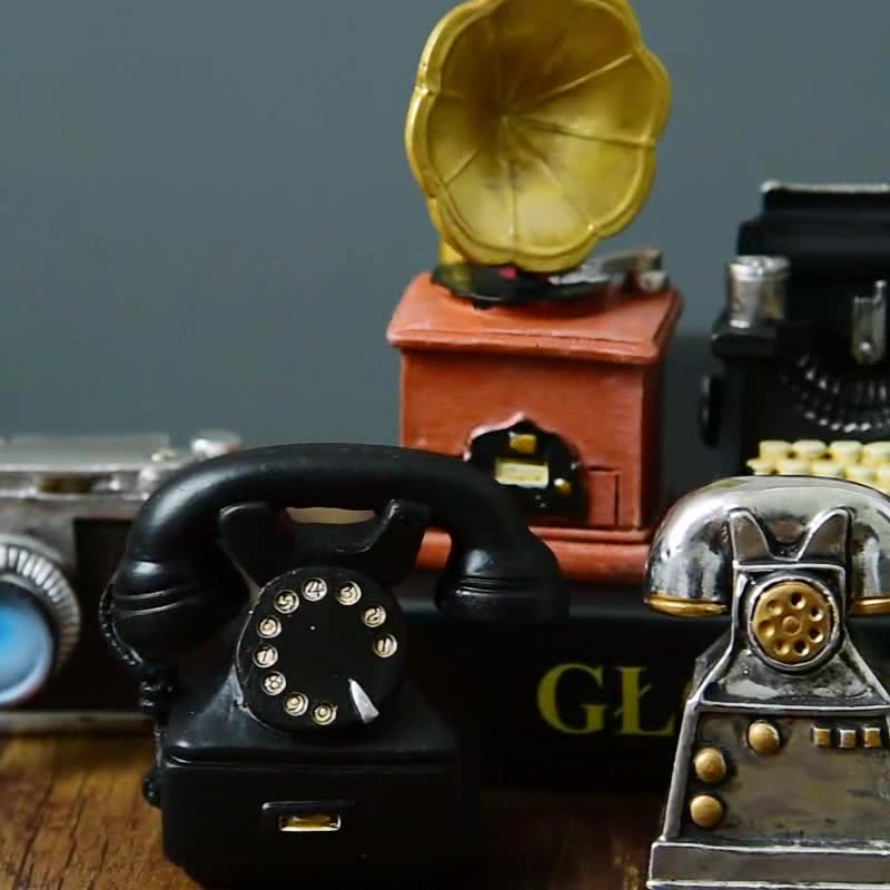 Nostalgia Retro Room Decor Miniature Items Ornaments Camera Phonograph Vintage Desk Home Decoration Accessories Photo Props