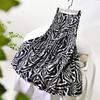 A New Slimming Long and Elegant Commuter Skirt with Printed Black Pleated Skirts and An A-line Skirt