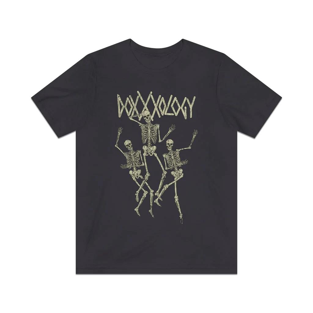 

Doxxxology 1991 Vintage Men s T shirt M