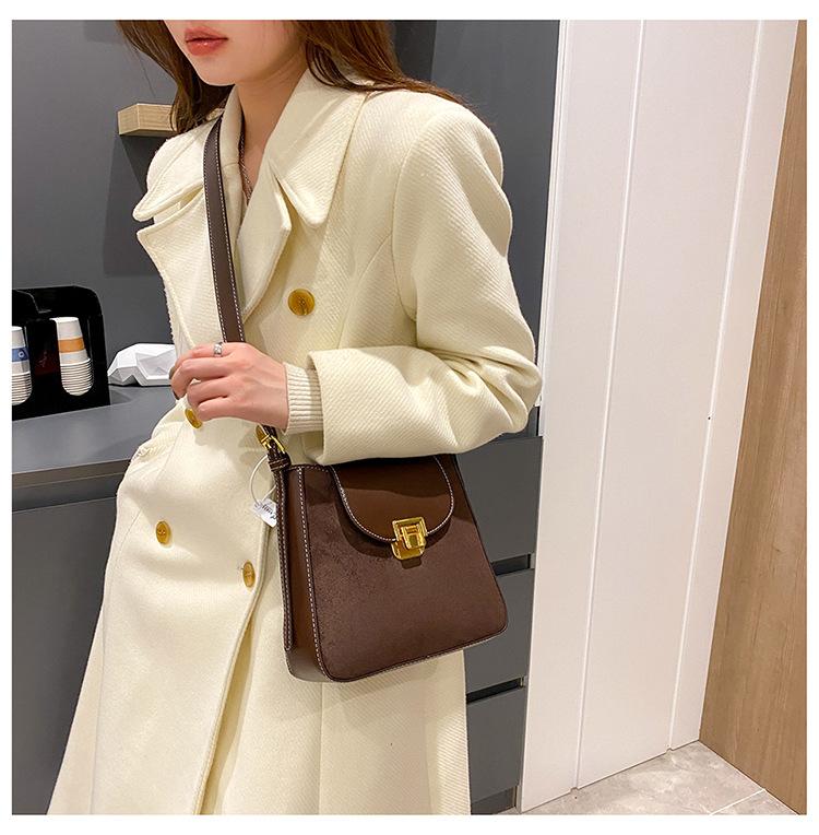 Korean version trendy fashion casual commuter women's shoulder bag European and American retro messenger bag color matching PU small square bag