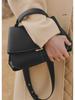 Mokki French Niche Retro Genuine Leather One-Shoulder Crossbody Bag