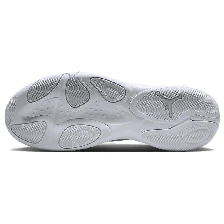 New JORDAN Max Aura 4 White Pure Platinum DN3687-101
