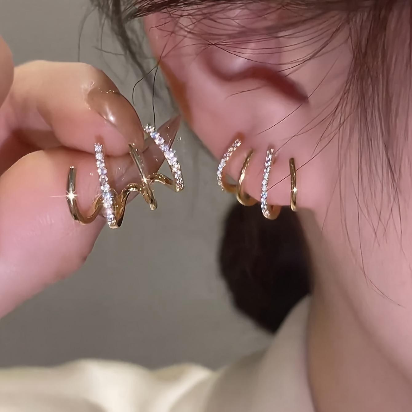 

Hot-selling earrings with diamonds, high-end studs, Korean celebrity French retro niche ears золотой