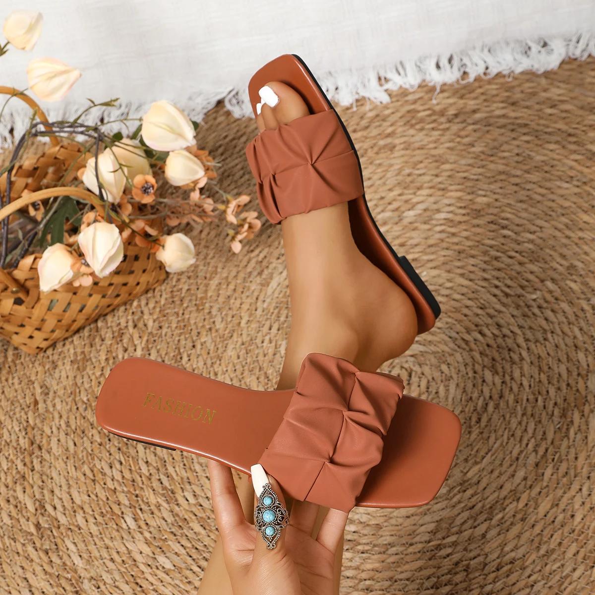 

Fashion 2025 new Women Slippers Flip Flops Luxury Trend Flat Sandals Pleated Korean Slippers Women Slip on Shoes Plus Size Slides Women 43 коричневый