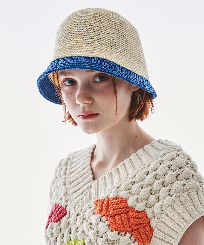 Seullipiseullib Brisbane White/Blue Bucket Hat