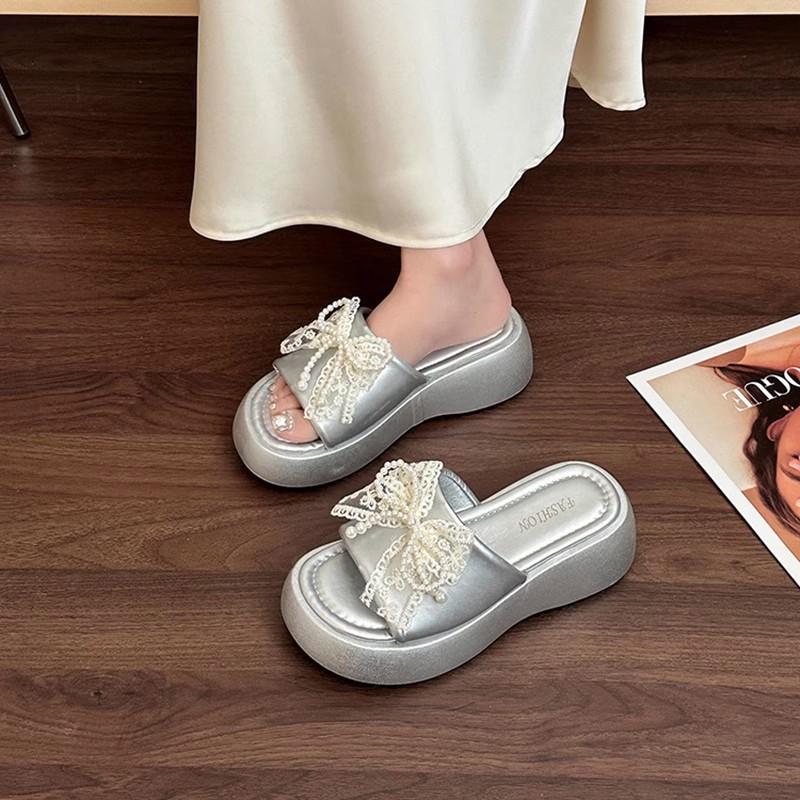 Thick-soled Slippers for Women's New Summer Models, Not Tired of Stepping On Shit, One-word Sandals, Bows, Advanced Sense of Camping Slippers for Wome