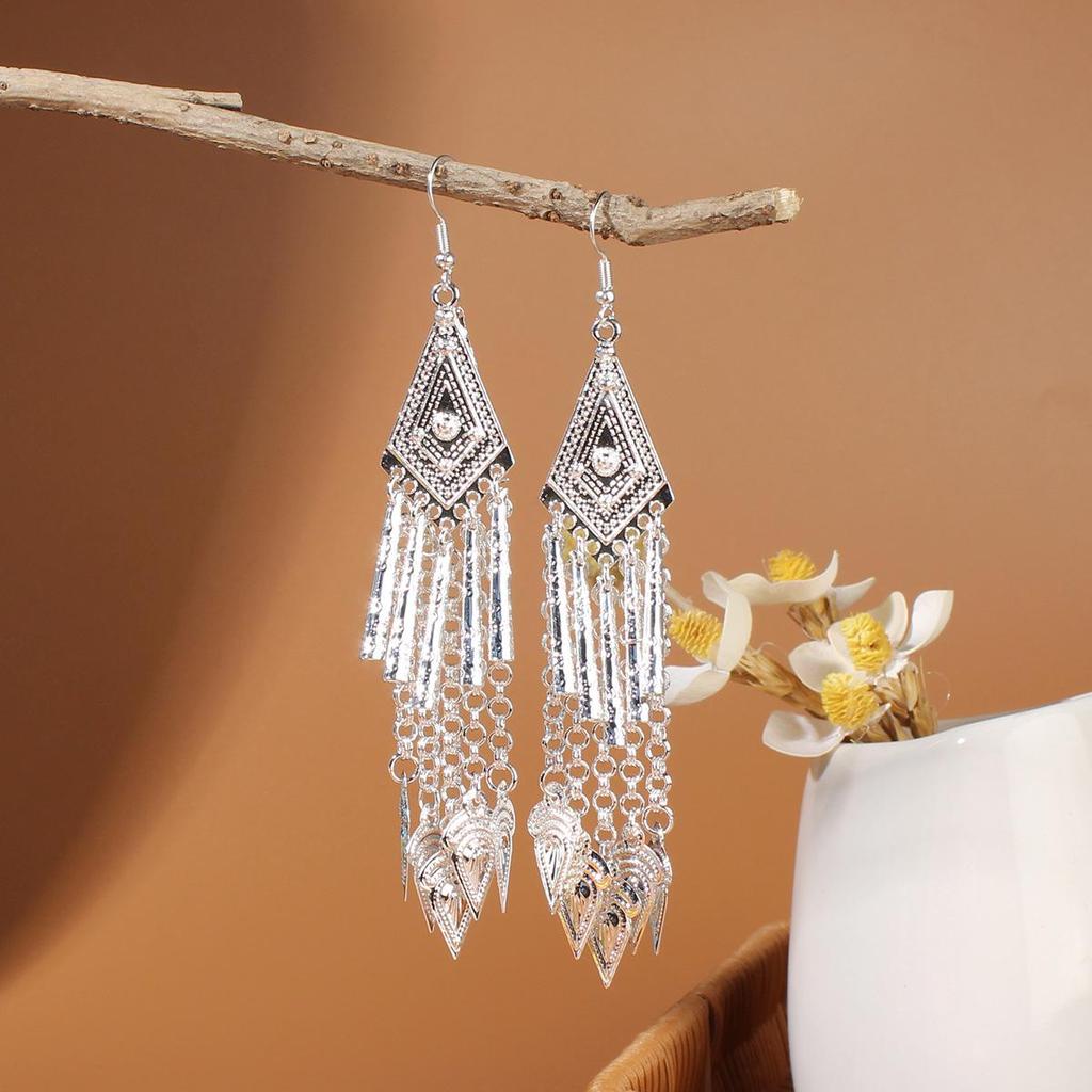 Retro Miao Silver Tassel Earrings: Ethnic Yunnan Long Dangle Women's Jewelry