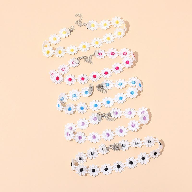Douyin New Small Daisy Necklace Ins Internet Celebrity Same Niche Lace Choker Flower Necklace