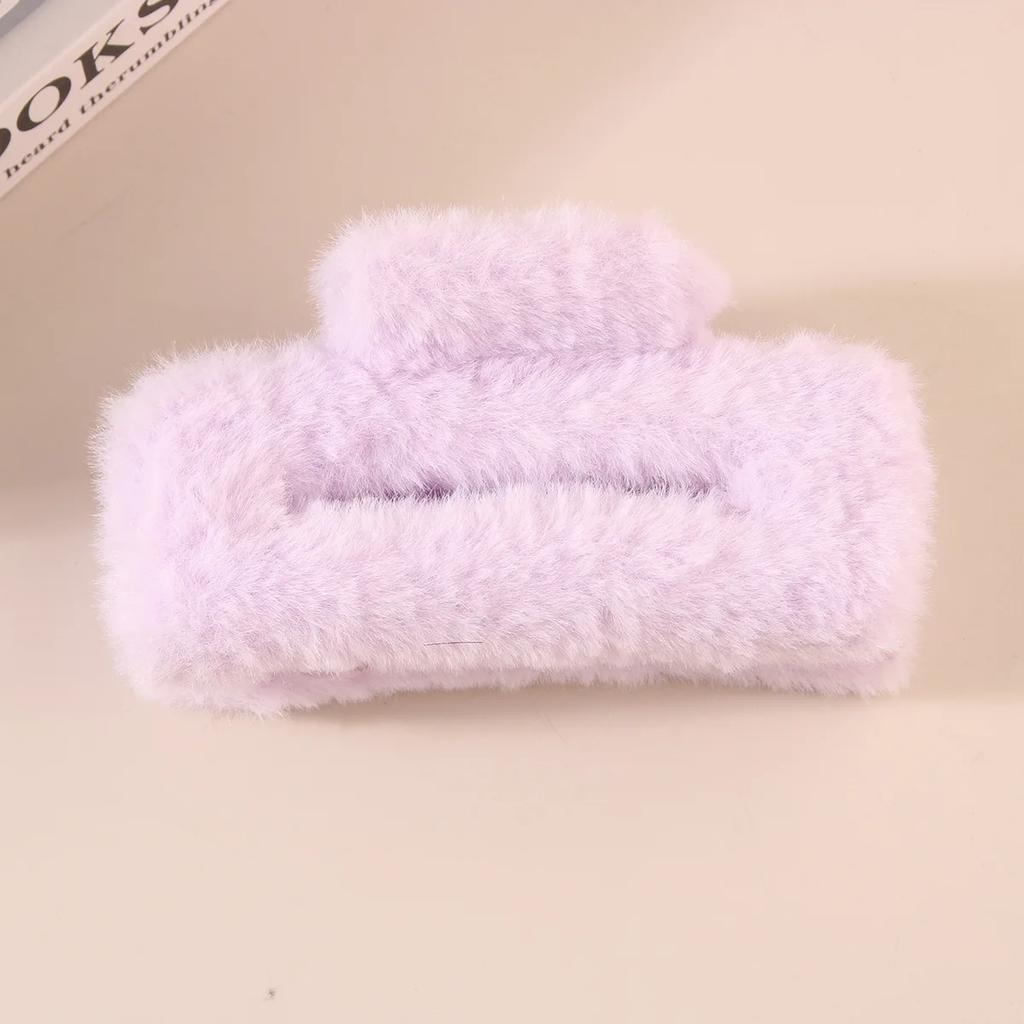 Winter Plush Square Hair Claw for Women Korean Elegant Acrylic Hairpins Faux Fur Hair Clip Girls Barrette Crab Hair Accessories