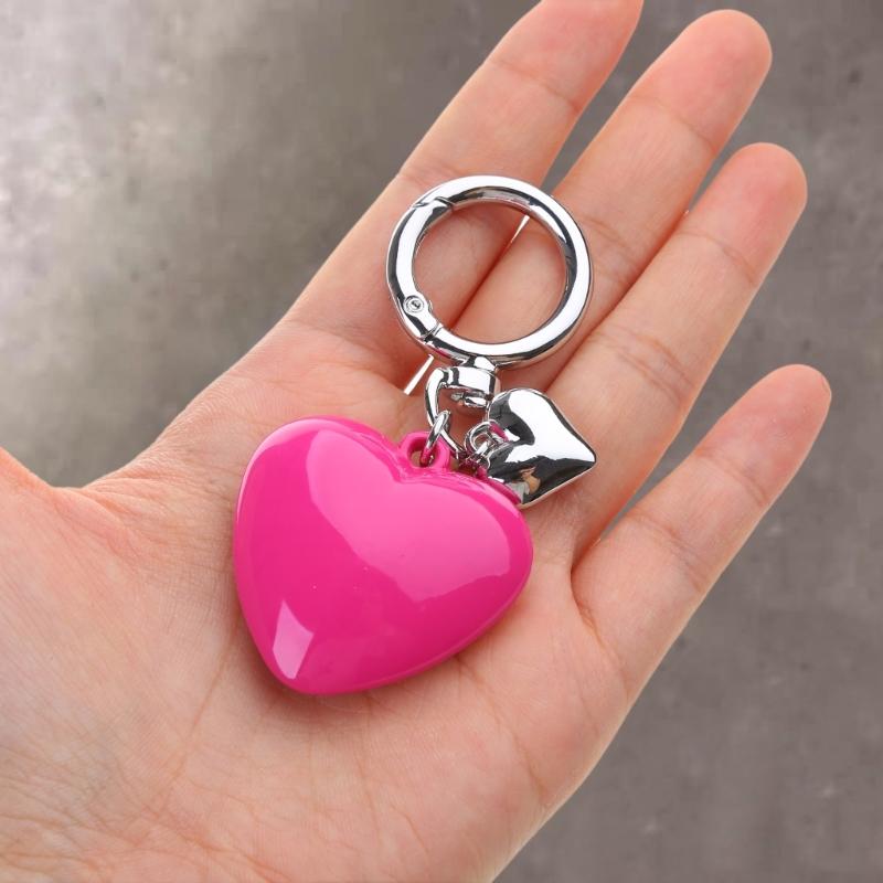 Stylish Keychain with Large Heart Pendant Dainty Heart Keyring Stylish Key Chain Delicate Decoration for Key and Bag