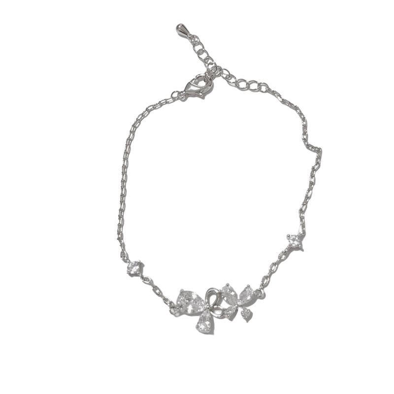 Elegante Bracciale a Farfalla in Zircone Francese per Donna - Design Semplice, Versatile ed Elegante