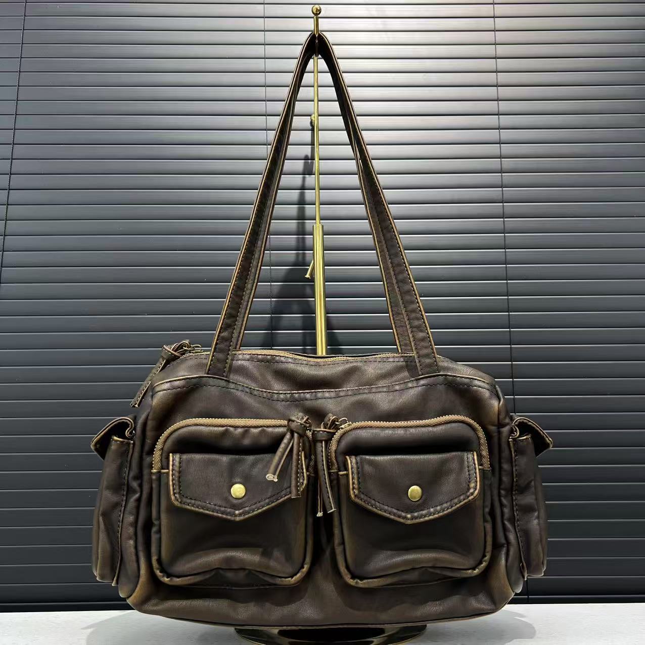 

Ladies Maillard Babes Tote Bag Multi Pocket Street City Shoulder Bag темно-коричневого кольору
