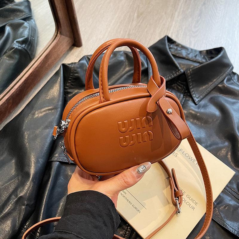 

Retro handbag new fashion soft women s bag small shoulder bag niche texture mini messenger bag коричневый