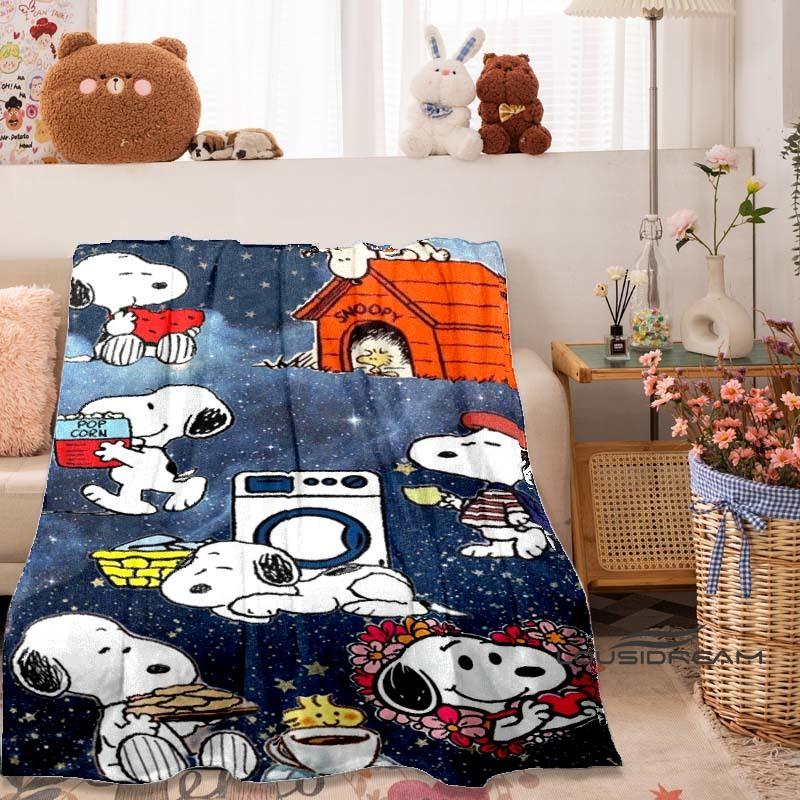 New Comic-Themed Snoopy Flannel Blanket — Ultra-Soft, Warm, and Plush Throw — Perfect for Home, Bedroom, Bed, Sofa, and Travel