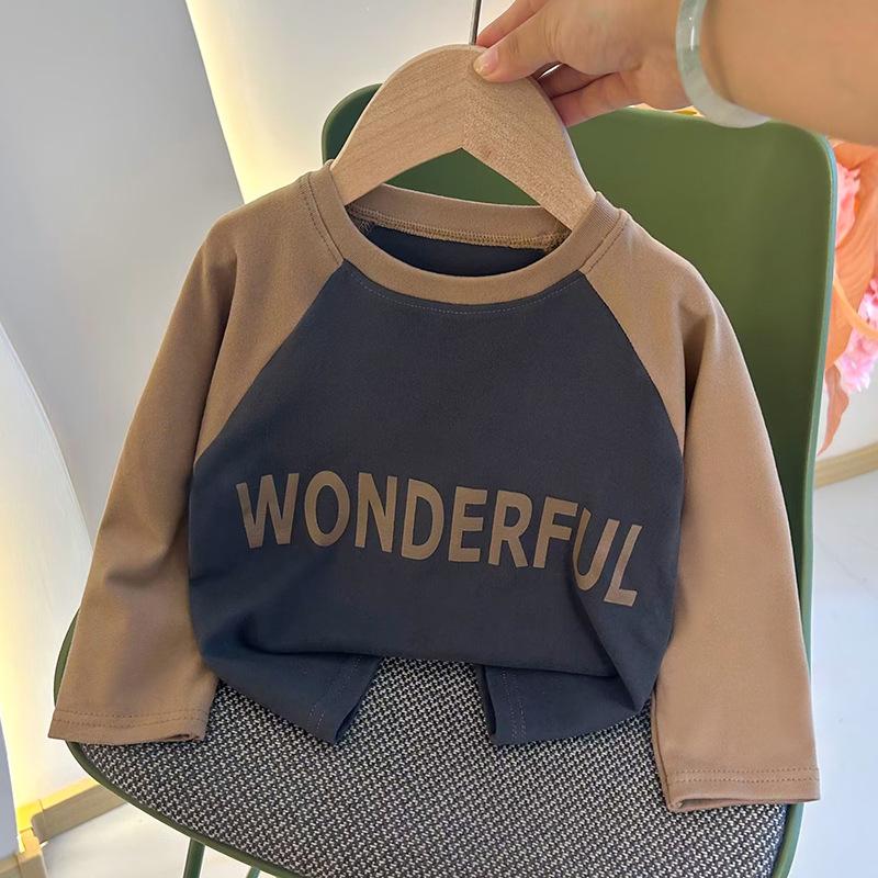 Kinder Langarm T-Shirt Buchstabenaufdruck Warmes Kinderhemd für Herbst und Winter