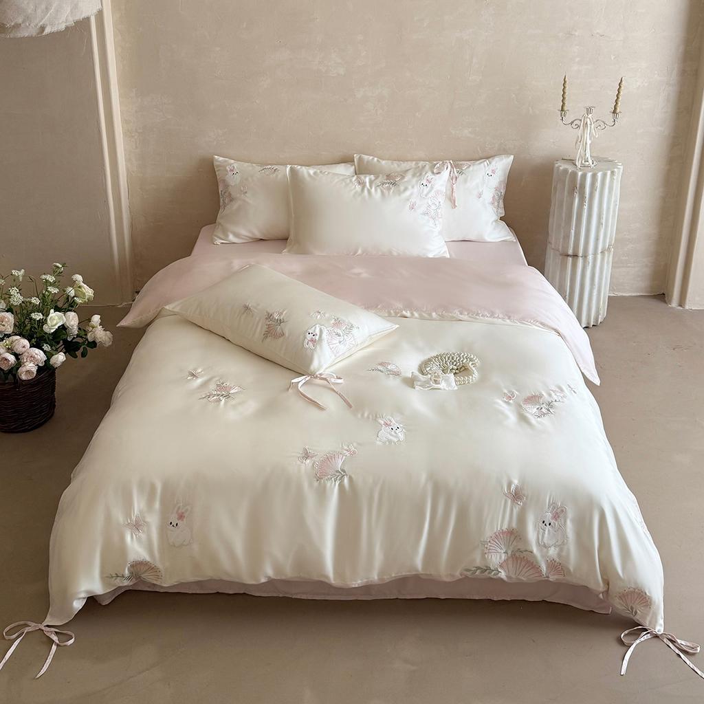 Premium 60 Thread Lanjing Tencel Embroidery Four-Piece Set - Happy Rabbit