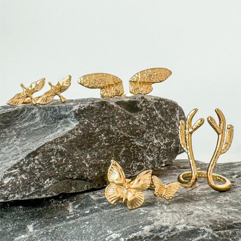 Design Golden Butterfly Antler Ring, Versatile Bird Wing Open Ring Four-piece Set
