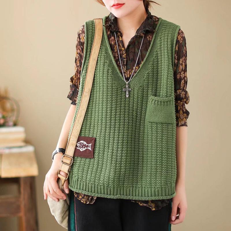 2026 Women's Plus Size V-Neck Knit Vest Cardigan - Versatile Spring & Autumn Sweater