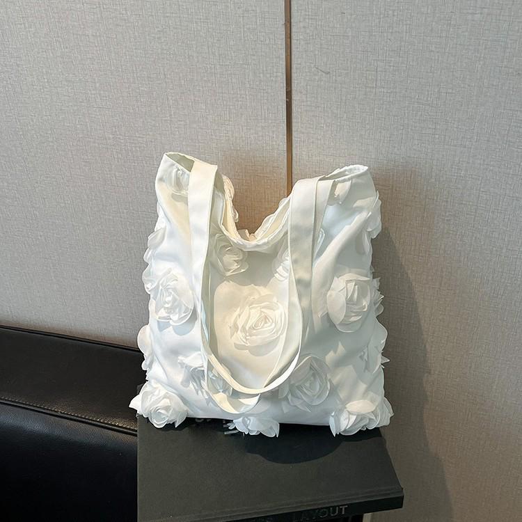 Three-Dimensional Flower Shoulder Bags Personality Women Casual Bag Underarm Femme Beautiful Shopper Totes AVE