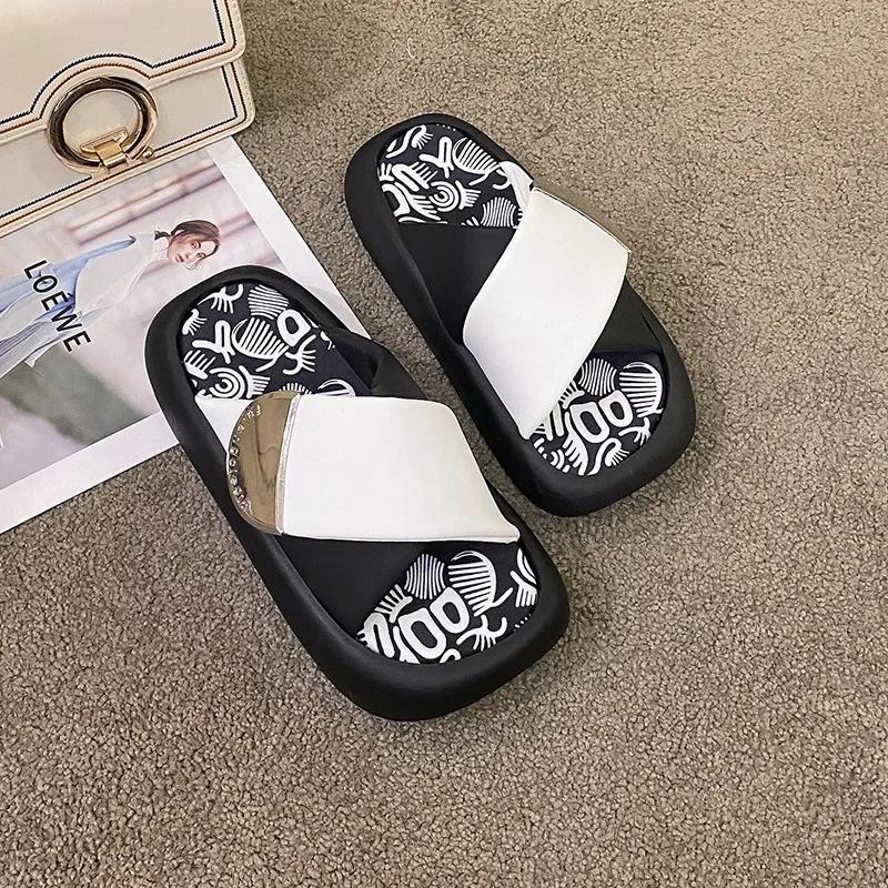 

Летние женские сандалии-шлепанцы на платформе 2025 Новые красочные граффити с перекрестными ремешками Слайды на мягкой подошве для улицы Римские шлепанцы 35