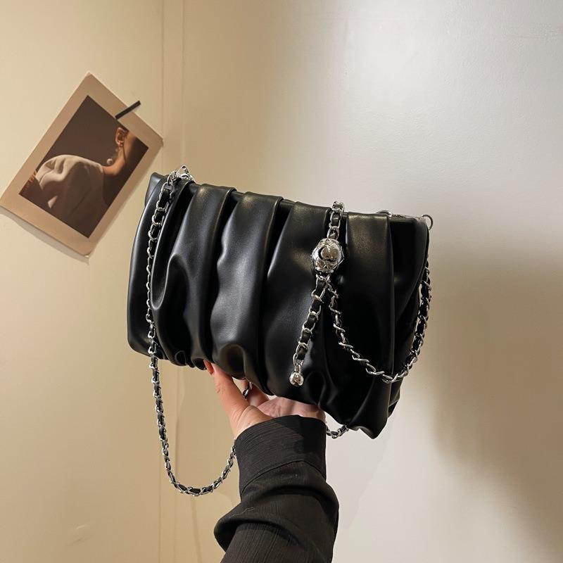Niche Pleated Bag Women's New Trendy Shoulder Bag Crossbody Fashion Chain Envelope Small Square Bag