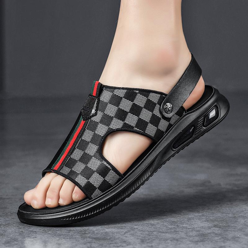 Sandals in large size summer beach shoes, cool slippers wear-resistant and non slip, casual and fashionable air cushioned shoes