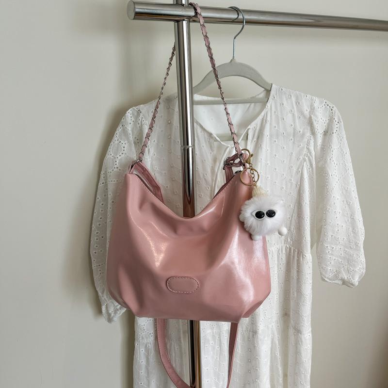 Casual Student Soft Surface Large-capacity Bag Women's 2025 New Summer Work Commuter Bag Fashionable Shoulder Messenger Bag