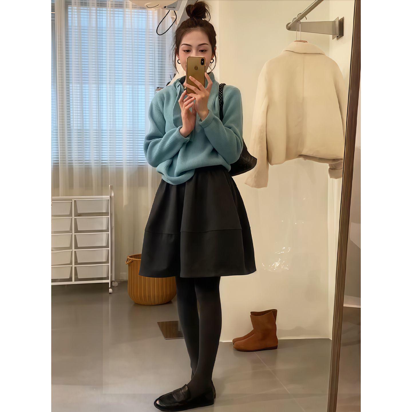

Dark Grey Woolen A-Line Umbrella Skirt for Women - Fluffy, Elastic Waist, Short Five-Pointed Bud Design, Perfect for Autumn/Winter 2026. 2XL (65-75 kg) серый