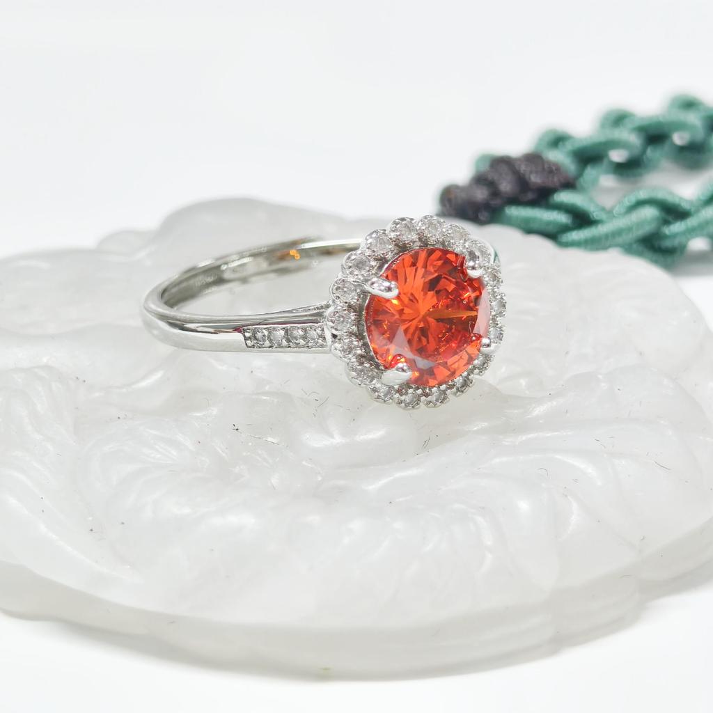 Gusen Jewelry: Creative Women's Zircon Gemstone Ring - European & American High-End Fashion Wedding Accessory