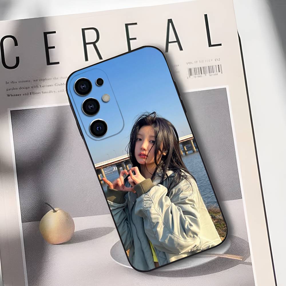 W-Wonhee Lee Won Hee Phone Case For Samsung S25,S24,S21,S22,S23,S30,Ultra,S20,Plus,Soft Silicone Black Cover