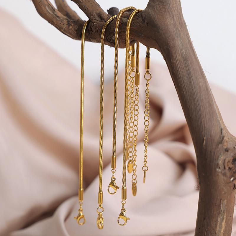 18K Gold Titanium Steel Versatile Bracelet for Women - Non-fading, Sweet Girl Chain