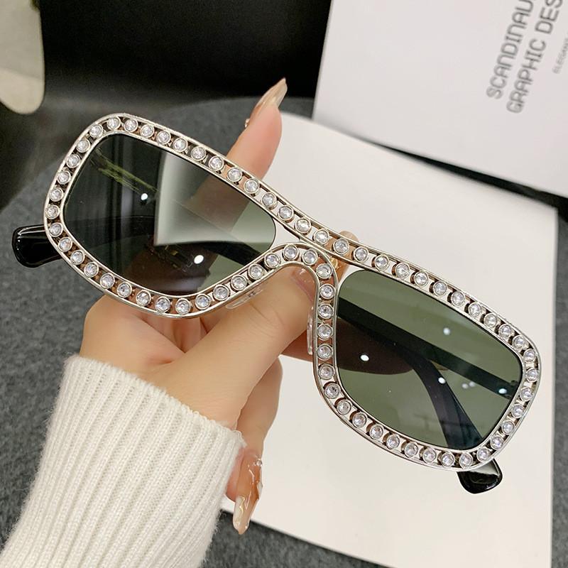 Metal Frame Sunglasses With Sparkling Rhinestone For Summer Party And Fashion