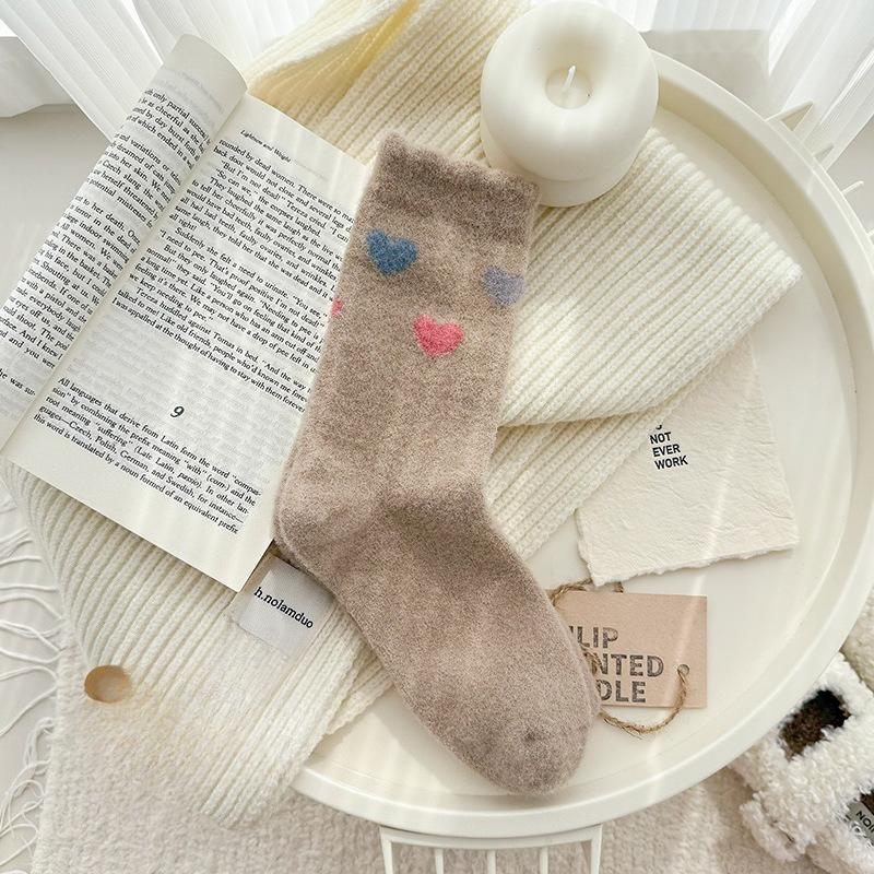 Thick, Fluffy, Heart-shaped Cartoon Warm Socks for Young Girls in Autumn and Winter, Home Warm Sleeping Socks
