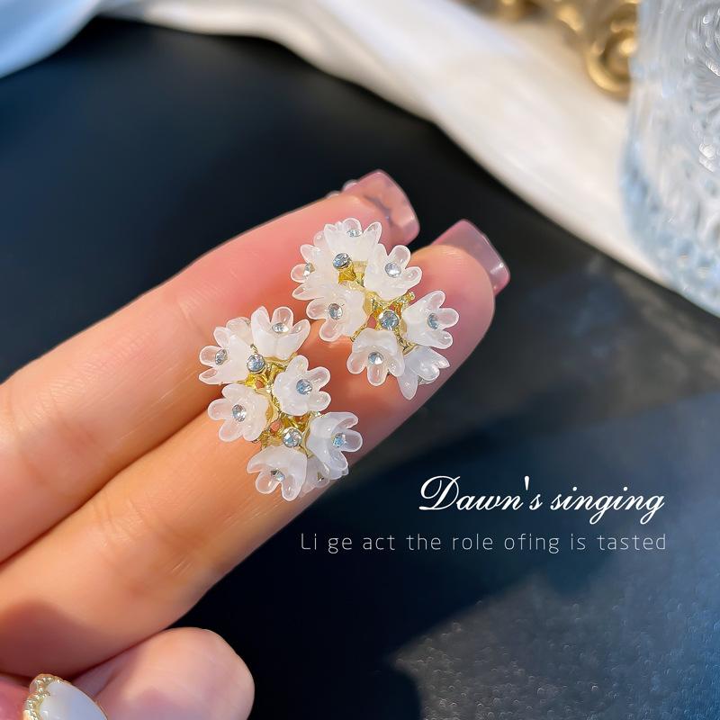 

Европейская и американская мода, модные серьги с бриллиантами и цветами, серьги с чистым темпераментом знаменитостей, женские серьги с смыслом