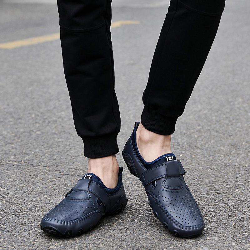 Fashion Summer New Breathable Punching Leather Shoes Men Designer Loafers Quality Non-slip Outdoor Sneakers Adult Men Driving Men Shoes