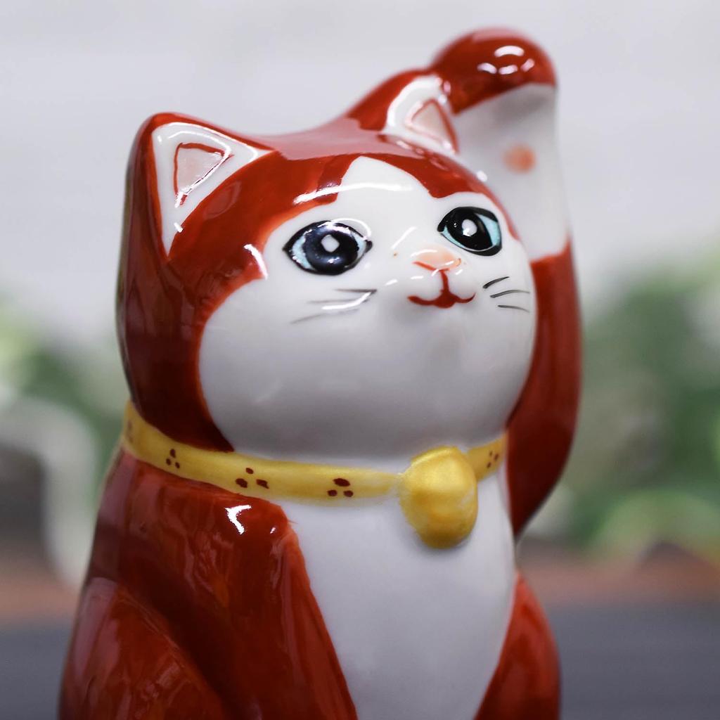 Waza no Kura Stylish Lucky Charm Kutani Ware with left vermilion background with gold Perfect for grand 60th 70th 77th birthday feng and interior