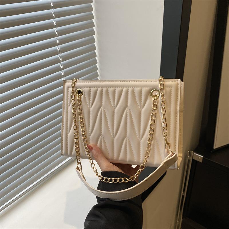 

Women s bag new niche design fashion popular chain shoulder bag commuter messenger bag білий