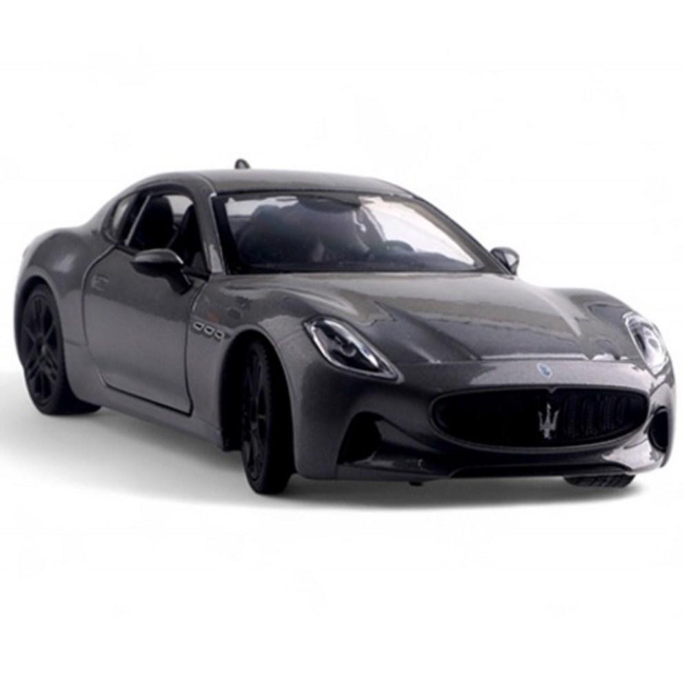 WELLY 1:24 Maserati GranTurismo Diecast Modellauto