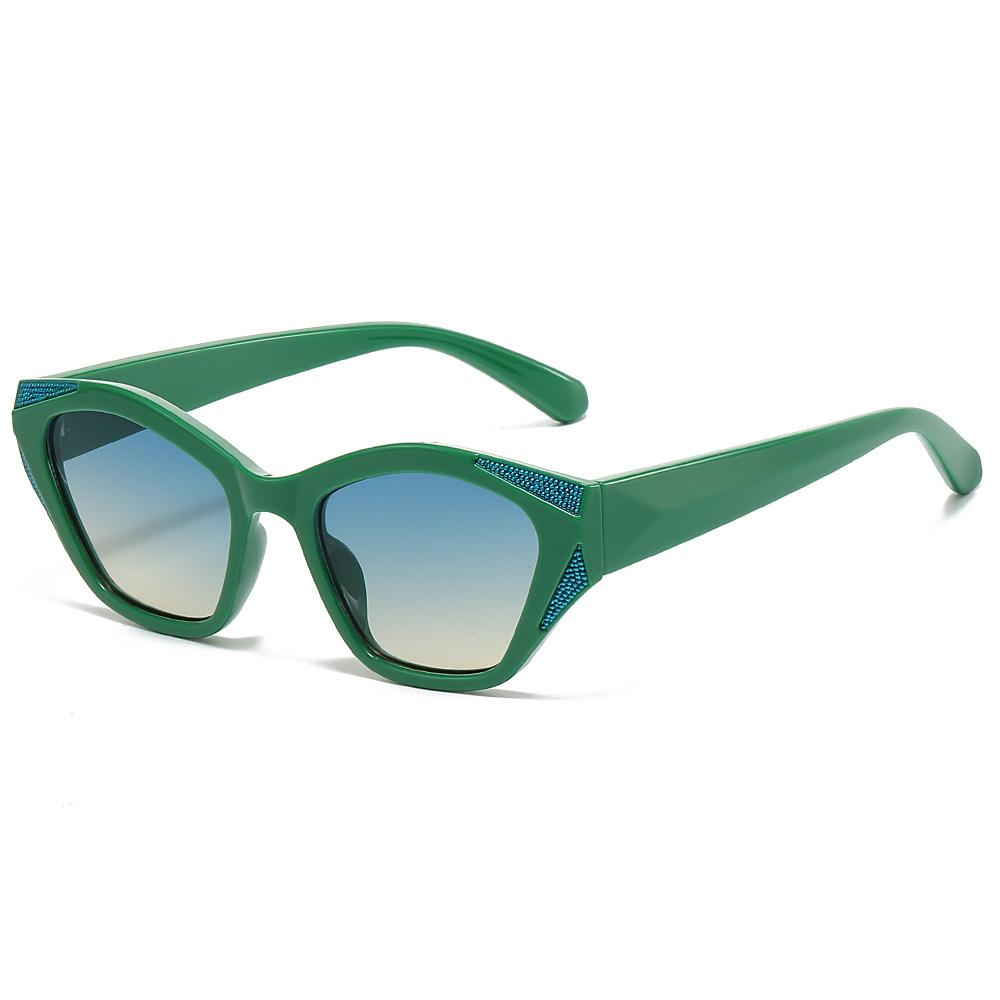 Vintage Brand Fashion Uv400 Shades Women Custom Logo Unique China Wholesaler Small Frame Cat Eye Sunglasses for Women 2024