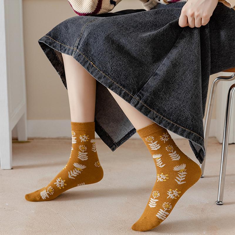 Vintage Floral Print Middle Tube Socks For Women Soft Cotton Autumn Spring Harajuku Japanese Socks Female Girl Casual Long Sock