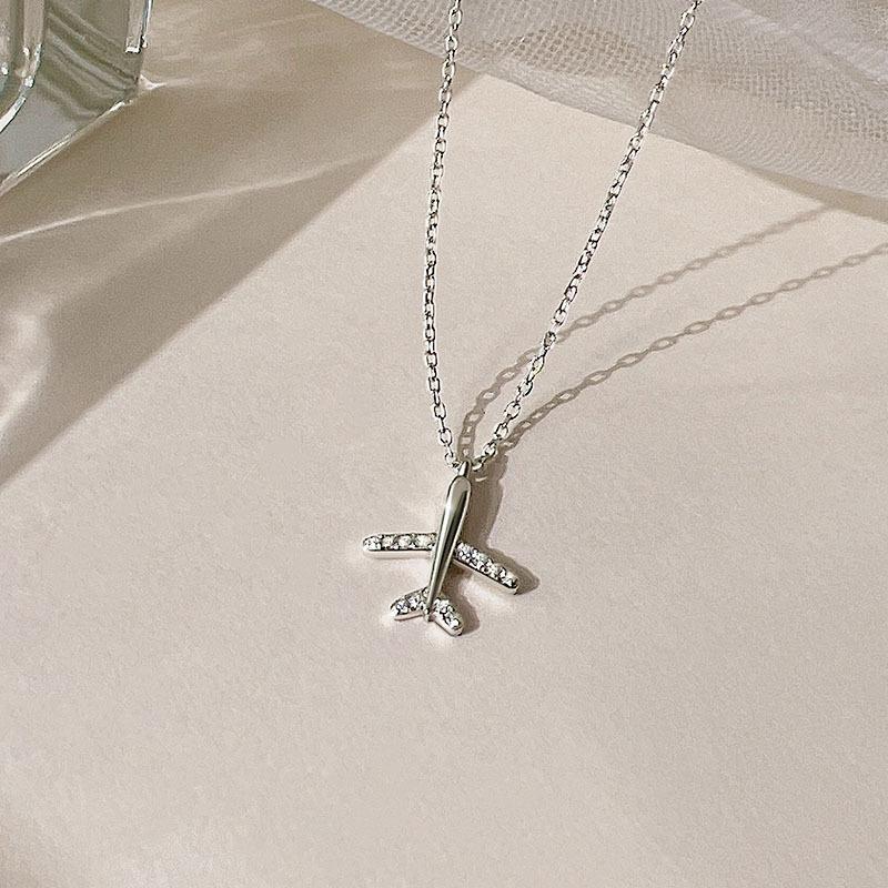 Childlike Personality Sweet Pendant Necklace Schoolgirl Design Diamond-Encrusted Aircraft Collarbone Chain Looks Thin