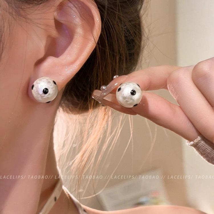 Perłowe Kolczyki Sztyfty z Bawełny w Kropki Polka dla Kobiet - Nowy Francuski Design 2024