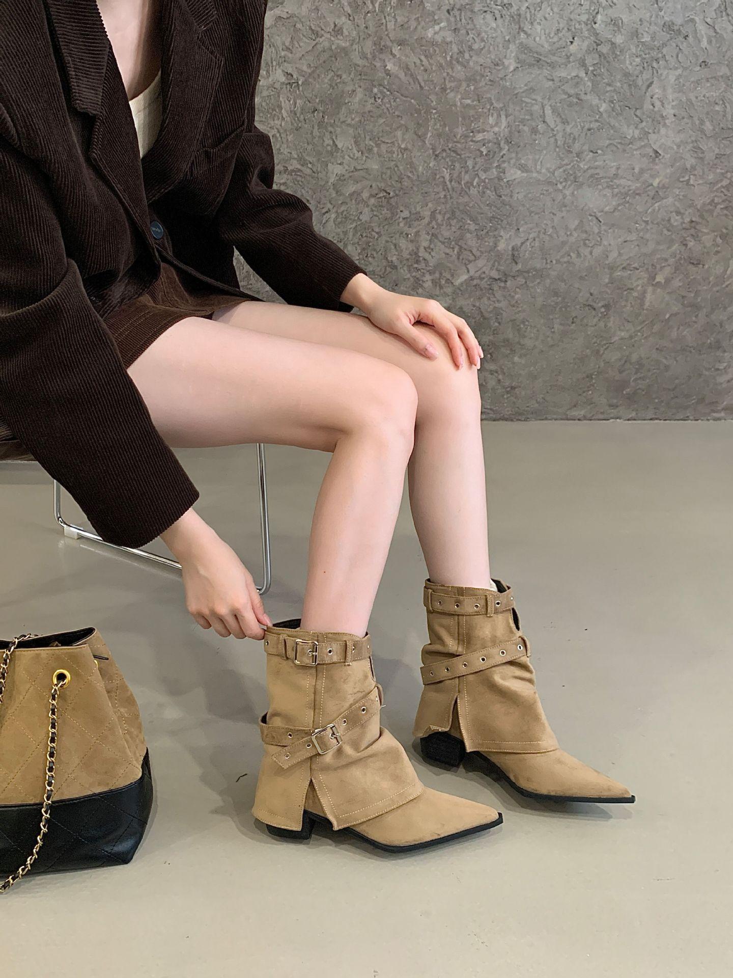 

European and American Spice Girls Pants Boots Women s 2025 Autumn and Winter New Maillard Heel Martin Boots Temperament Pointed Skinny Short Boots 39