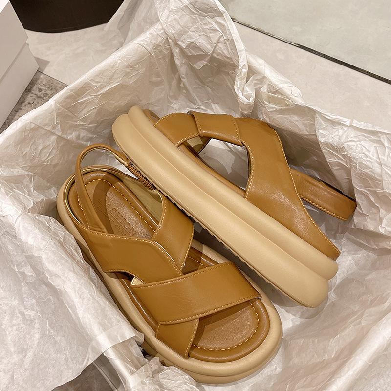 

Sandals women s summer 2025 new muffin platform small beach shoes high-end French with skirt Roman shoes 40 коричневый