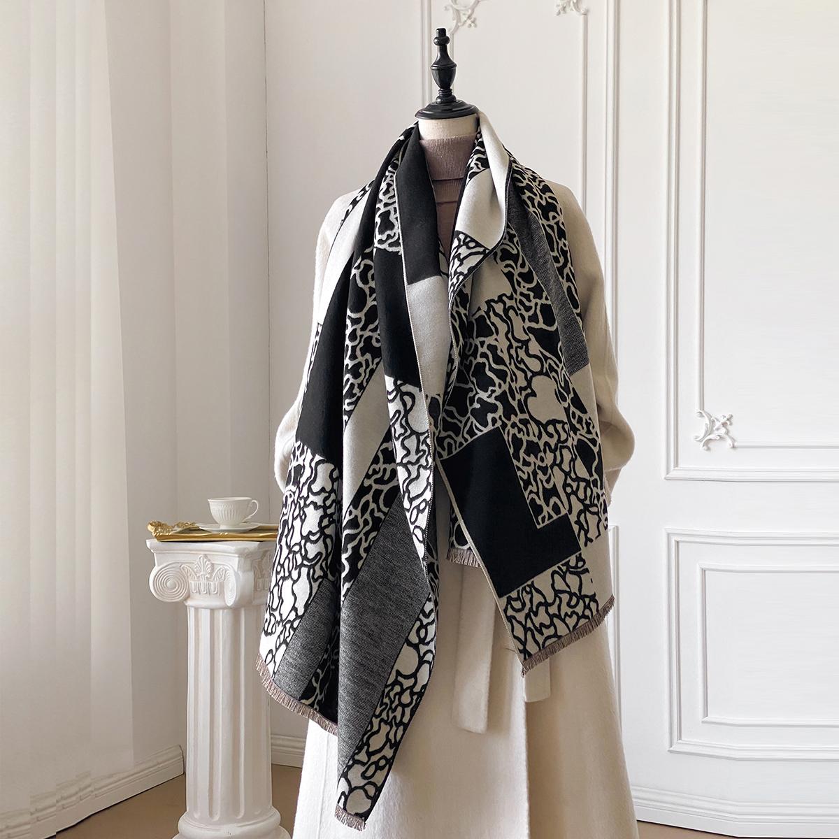 

Two Sided Print Women Scarf Imitation Cashmere Soft Warm Pashmina Shawl Autumn Winter Coldproof Windproof Blanket