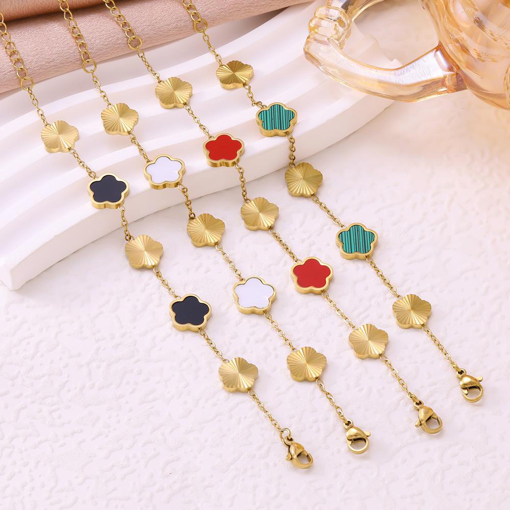 18k Gold-Plated Titanium Steel Two-Tone Five-Petal Flower Mother-of-Pearl Bracelet for Women